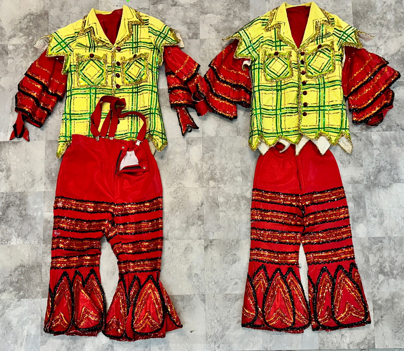 SHOW PARADE WARDROBE (1 of 2)