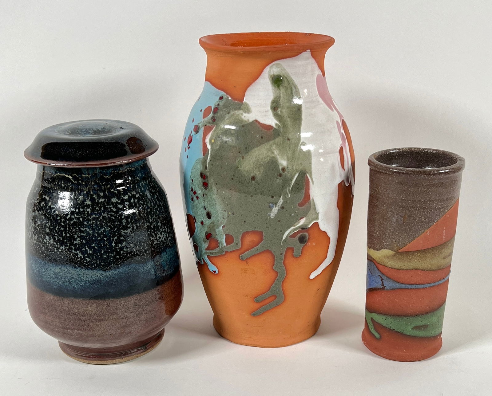 GROUPING OF STUDIO POTTERY (1 of 1)