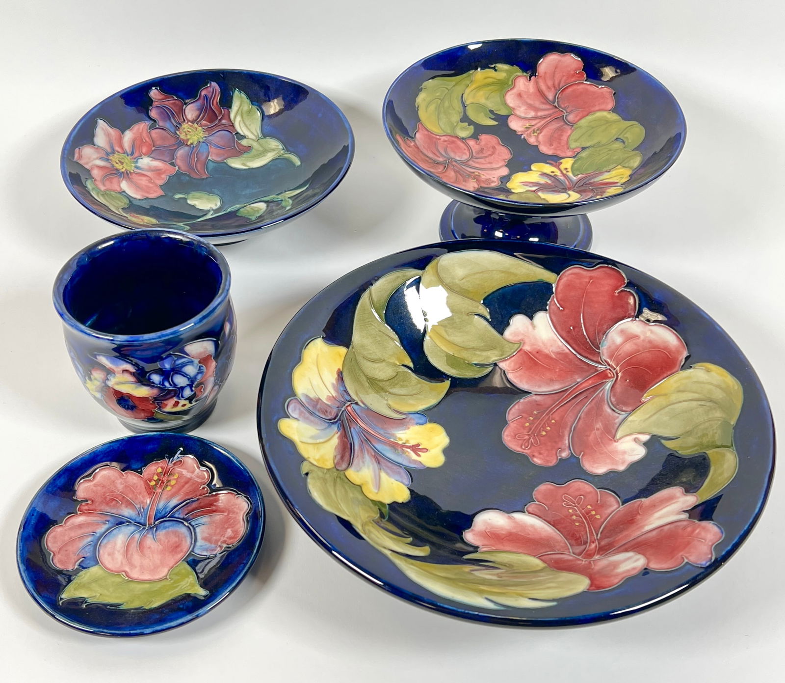 MOORCROFT HIBISCUS POTTERY COLLECTION (1 of 2)