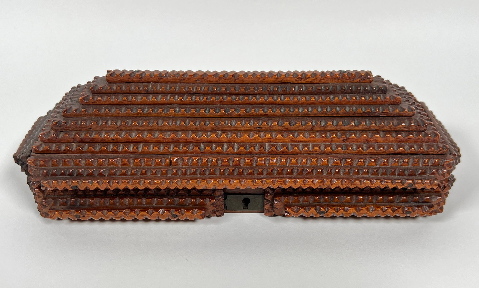 FOLK TRAMP ART: HAND-CARVED TRAMP ART HNGED LID PENCIL BOX. NO KEY. 9"X3"X3.5"