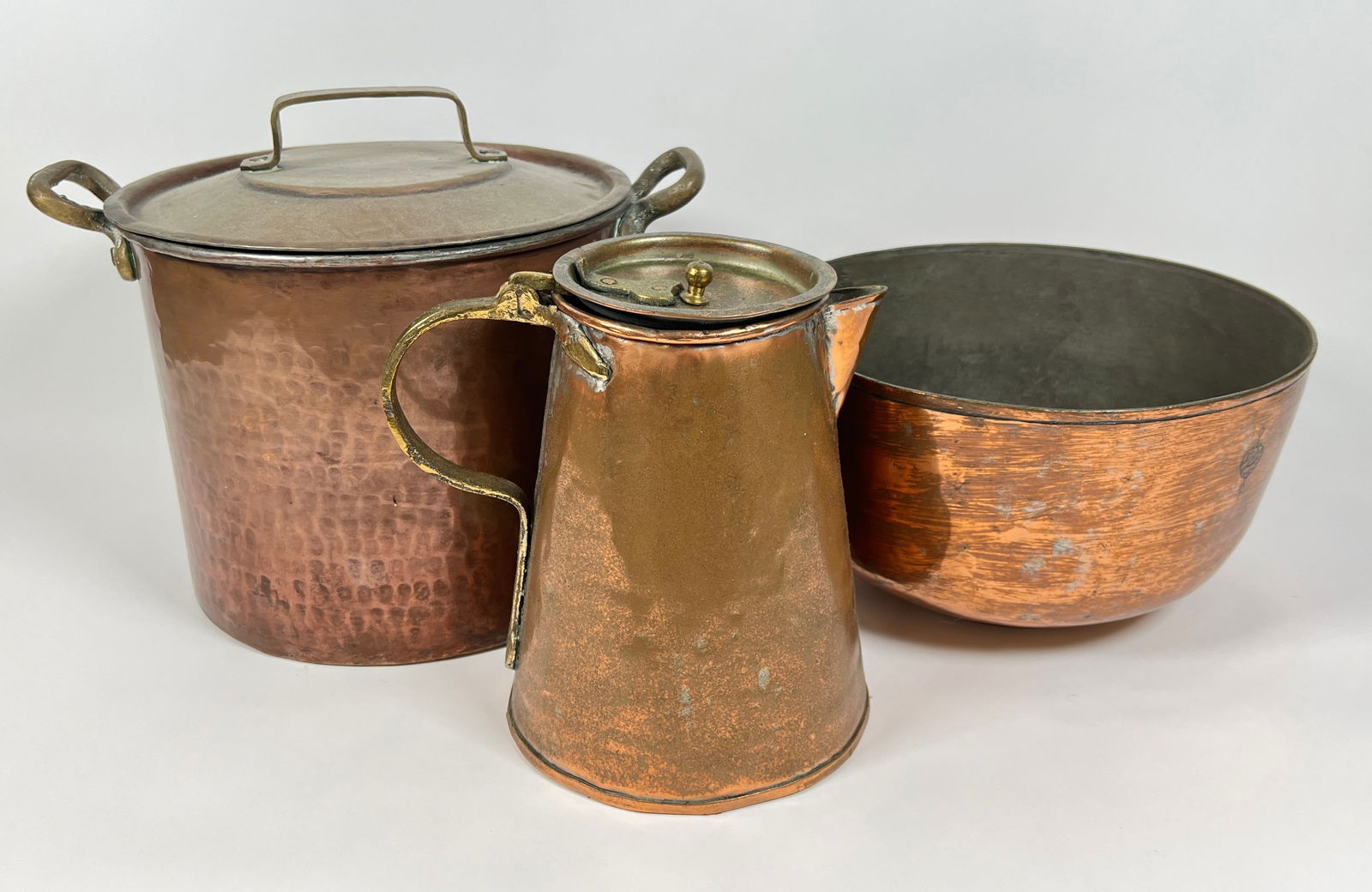 PRIMITIVE COPPER COOKING WARES (1 of 1)