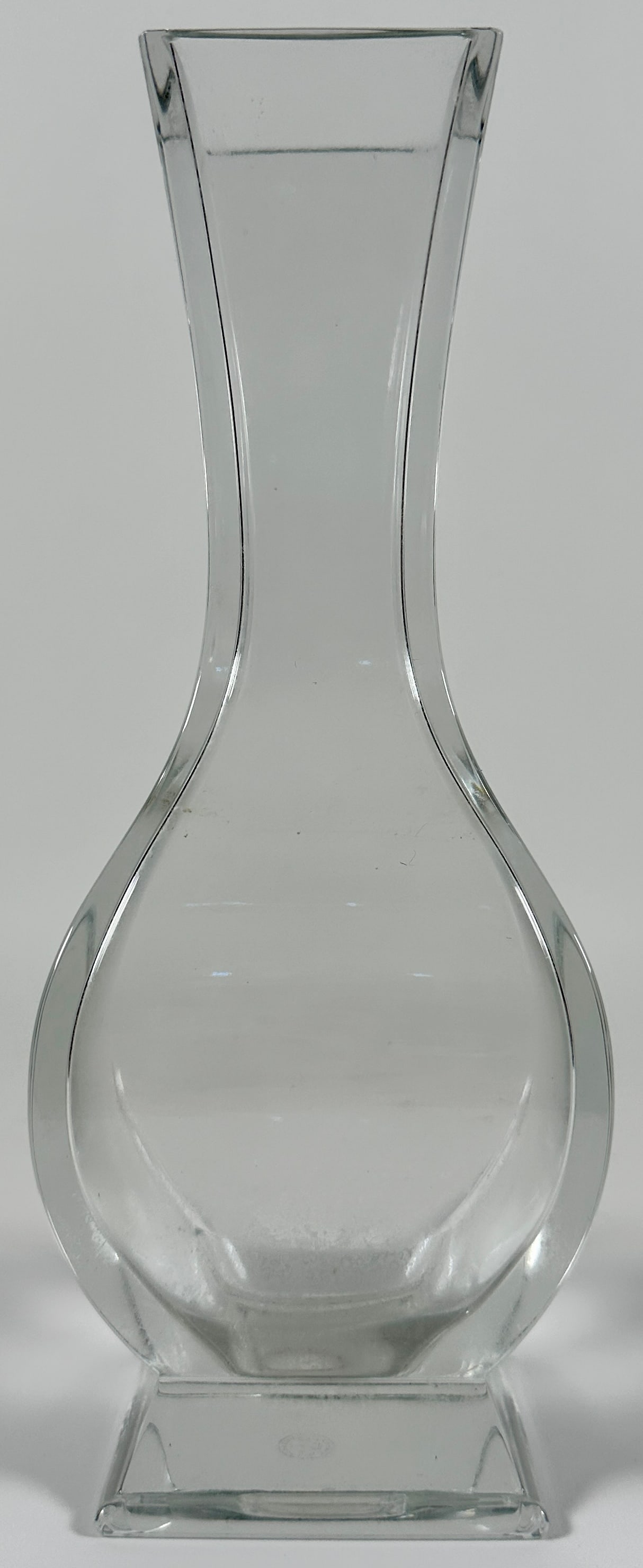 BACCARAT VASE: SIGNED. 10"