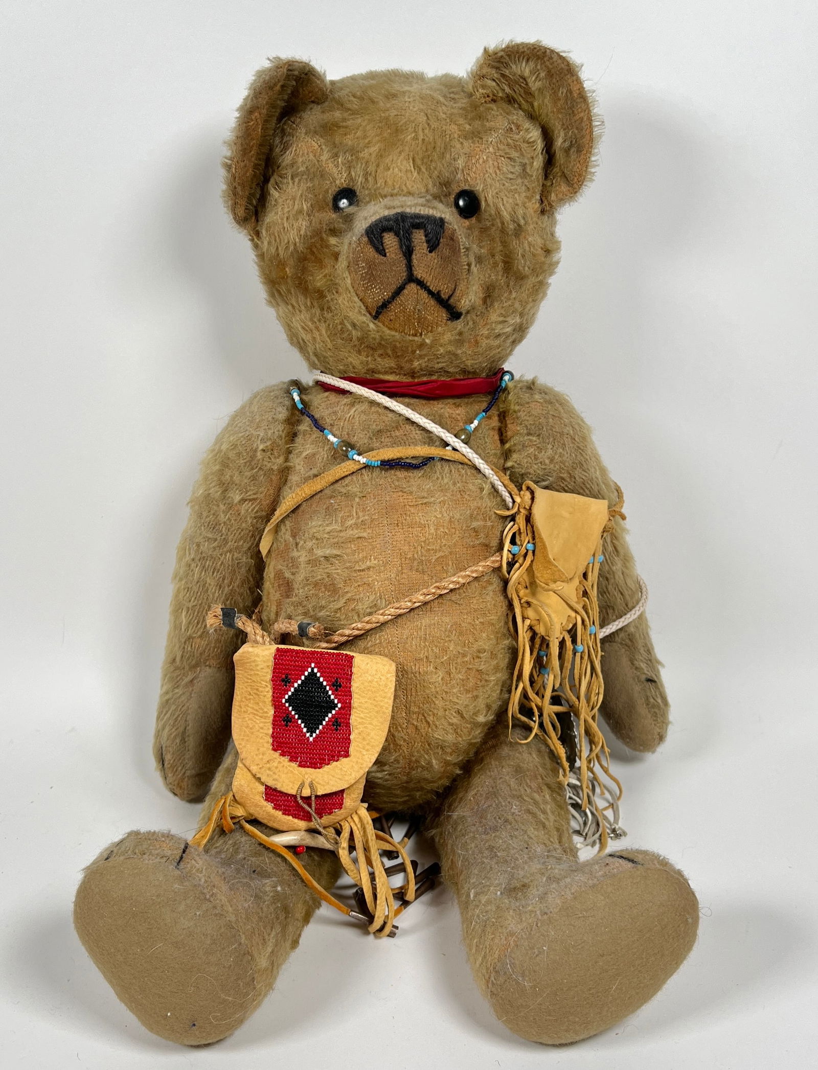 EARLY AMERICAN ANTIQUE TEDDY BEAR (1 of 1)