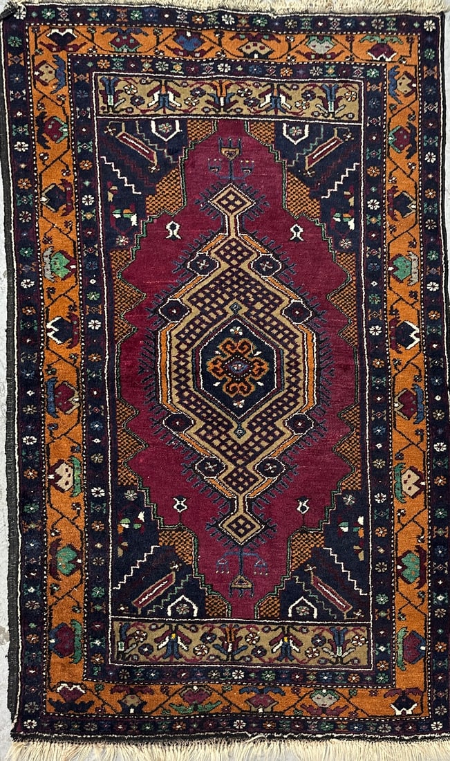 TURKISH ANATOLIAN BOHEMIAN SCATTER CARPET: 5'X10"X3'7"