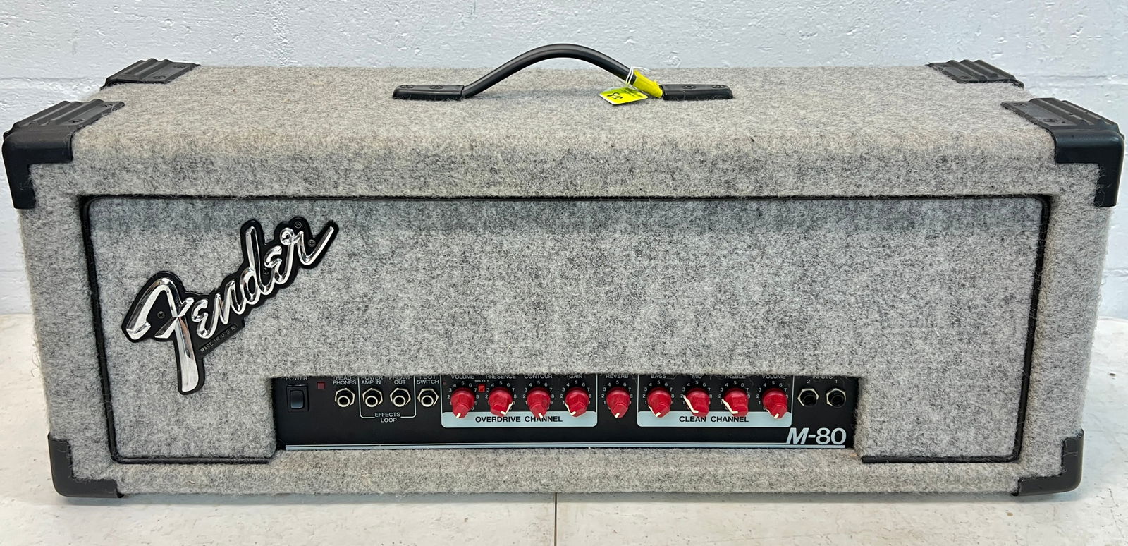 FENDER M-80 BASS HEAD (1 of 2)