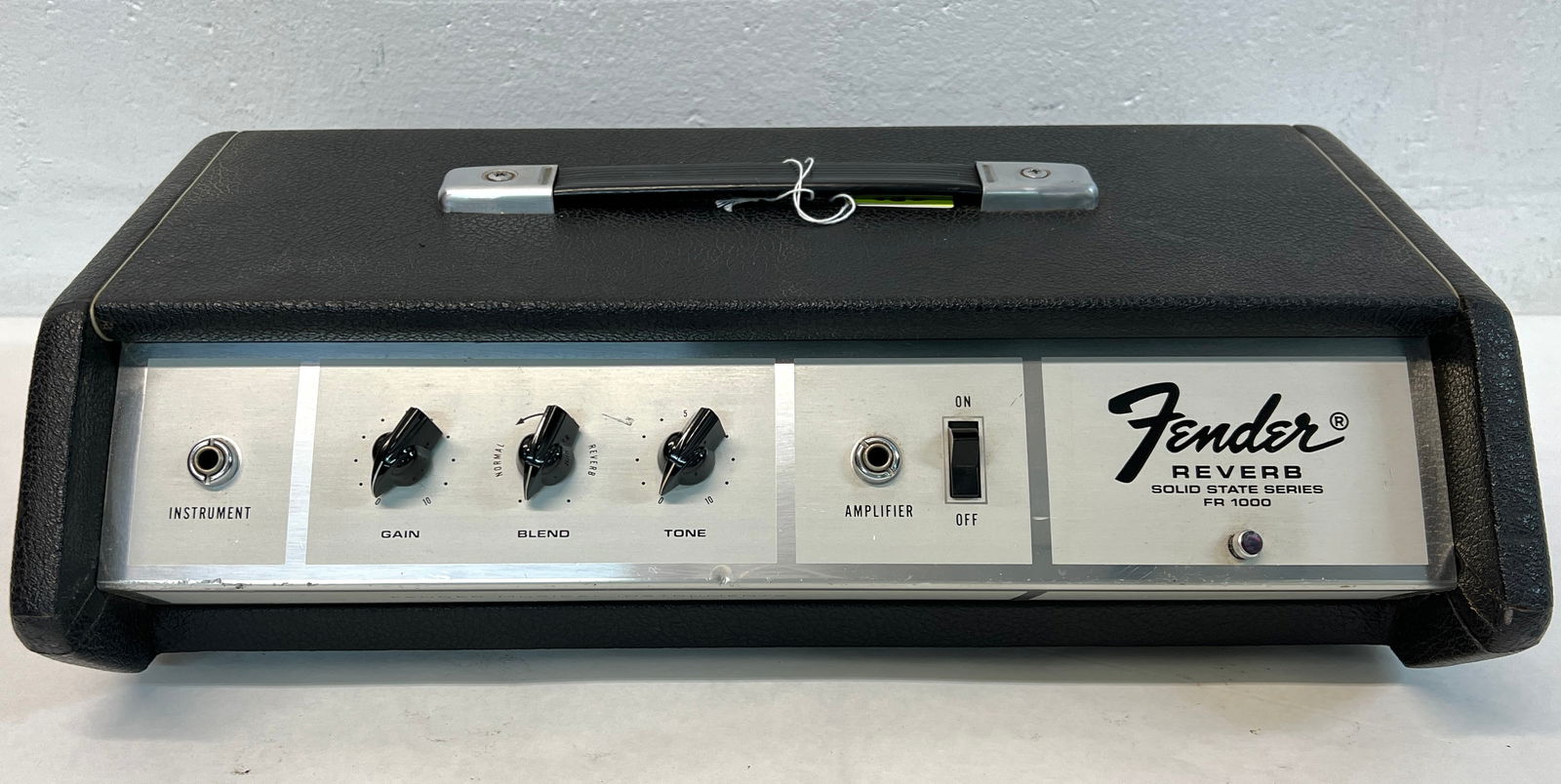 FENDER REVERB MODEL FR1000 (1 of 2)