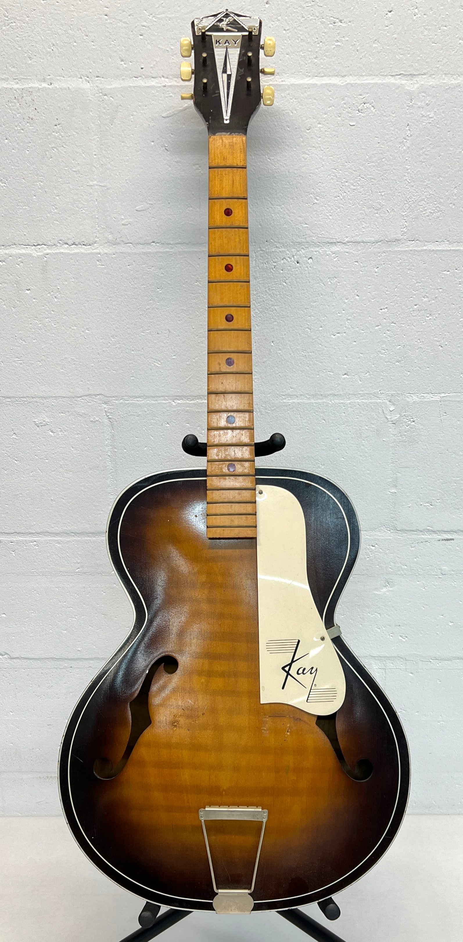 KAY ACOUSTIC GUITAR (1 of 5)