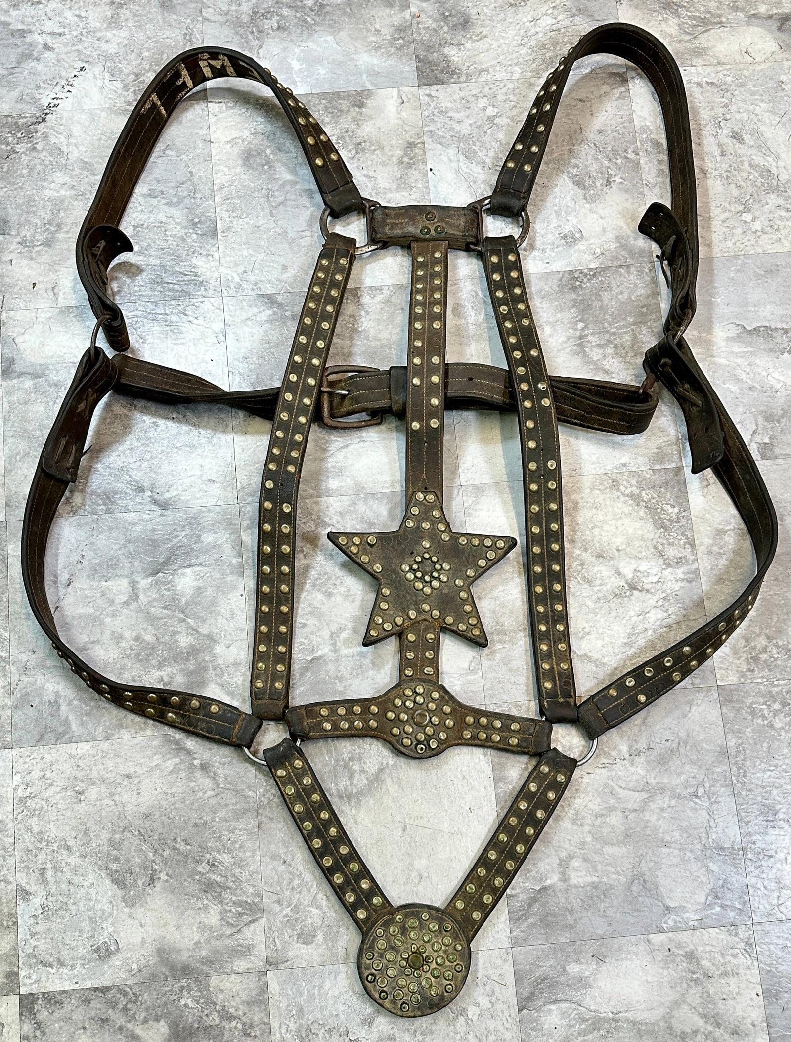 ELEPHANT HEAD DRESS - RBBB CIRCUS (1 of 3)