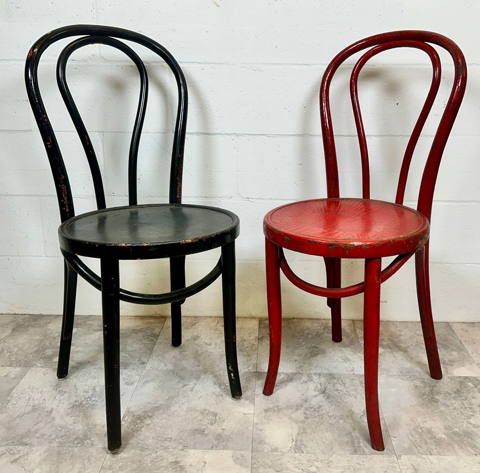 RICHARD KELLY LION TAMER CHAIRS: PAIR OF LION TAMER CHAIRS ONCE USED BY RICHARD KELLY, LION TAMER. RICHARD KELLY (BORN ADA ENRIC/PHILLIP MONRELL, AMERICAN, 1923-1997) BEGAN WITH THE CIRCUS AS A HAND BALANCER AND SINGLE TRAPEZE ACT, H