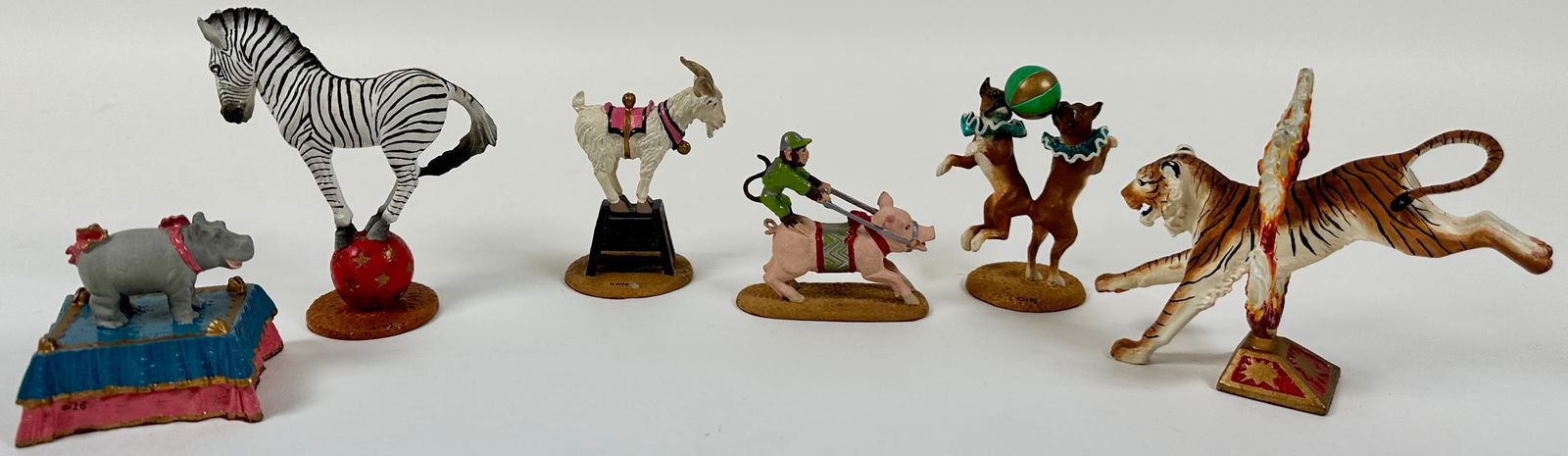 HAMILTON COLLECTION CIRCUS FIGURES (1 of 13)