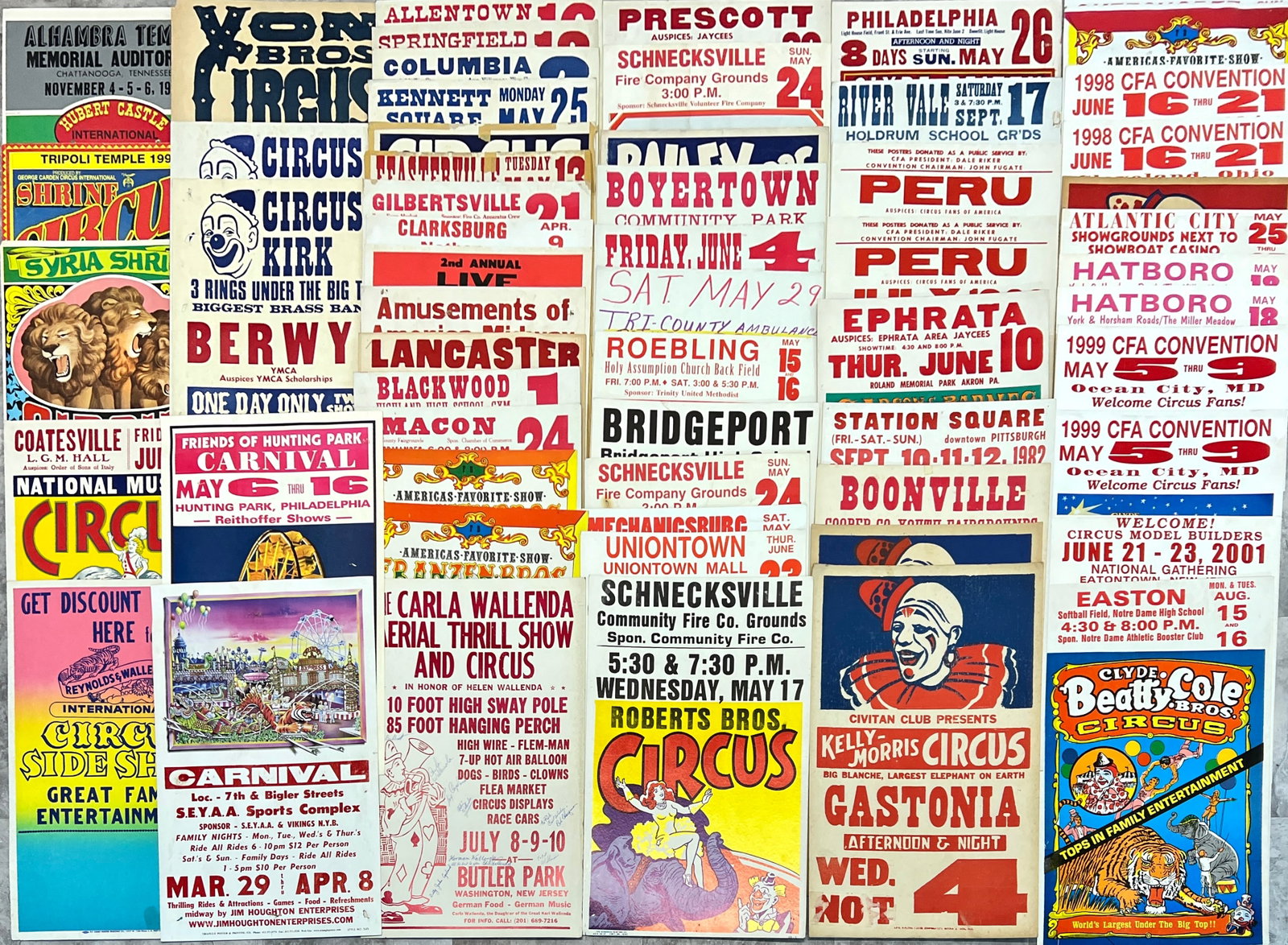 COLLECTION OF CIRCUS ADVERTISMENTS: VARIOUS HEAVY STOCK STYLE PAPER, WINDOW CARDS. 1970'S ON. 14"X22"