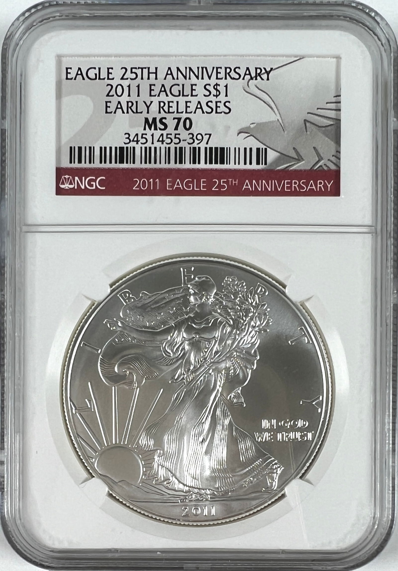 2011 AMERICAN SILVER EAGLE (1 of 2)