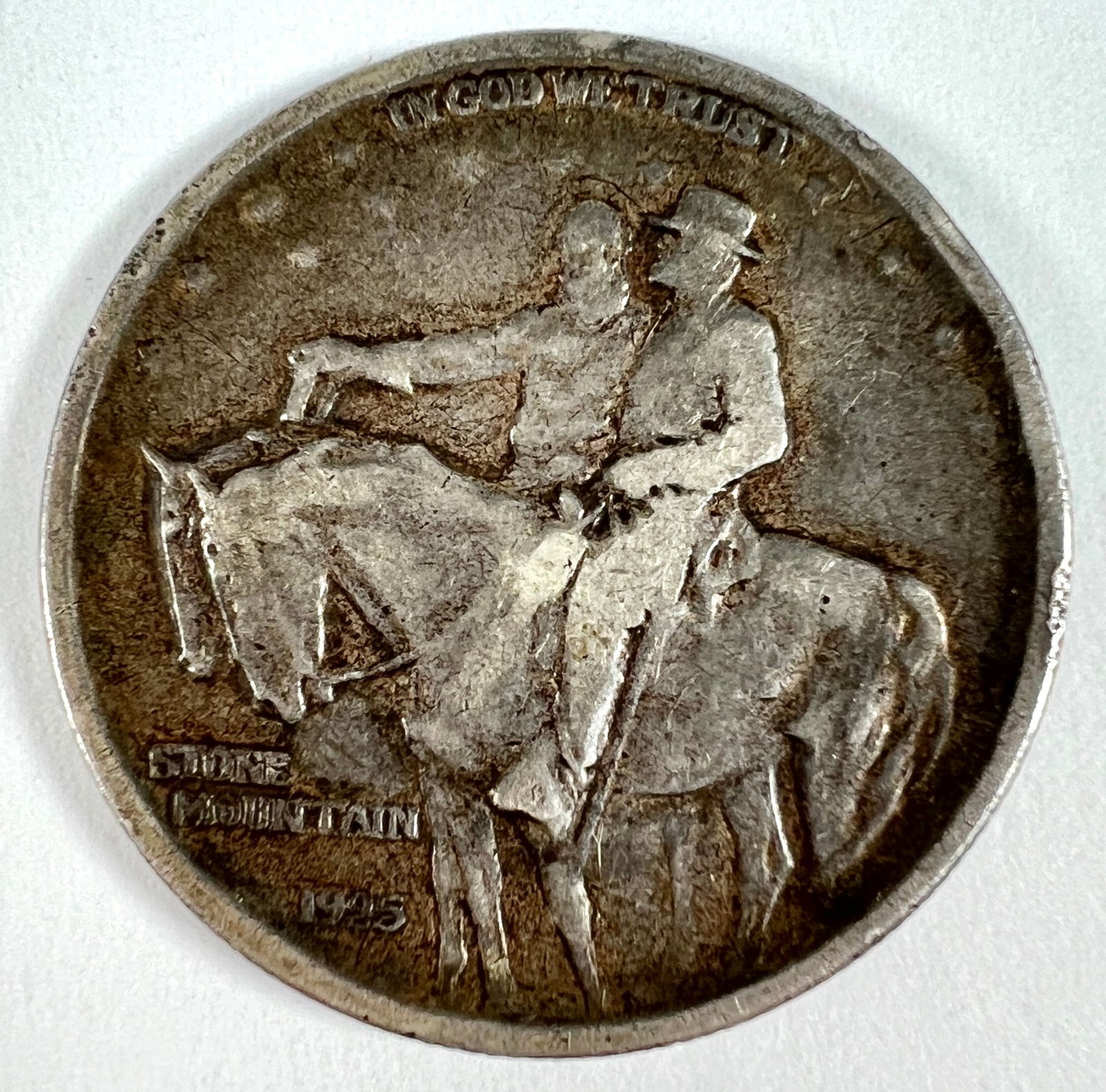 1925 U.S. STONE MOUNTAIN HALF DOLLAR (1 of 2)