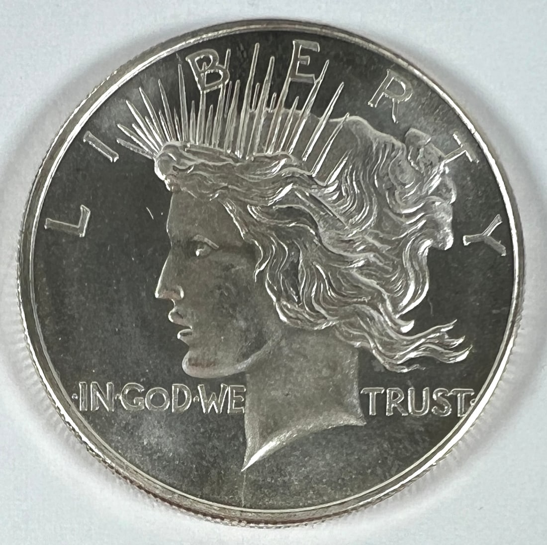 PEACE DOLLAR SILVER ART ROUND (1 of 2)