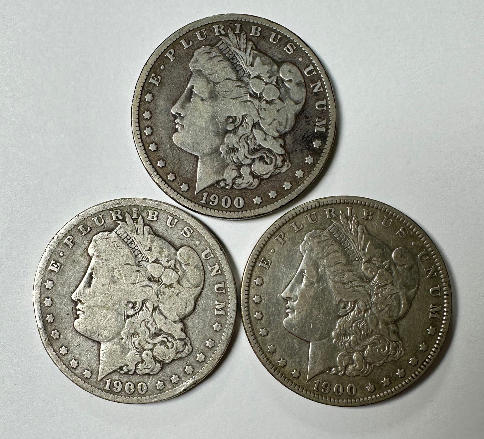 1900-O MORGAN SILVER DOLLARS (1 of 1)
