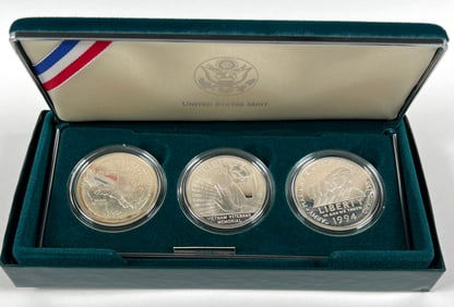 1994 U.S. VETERANS THREE COINS SET
