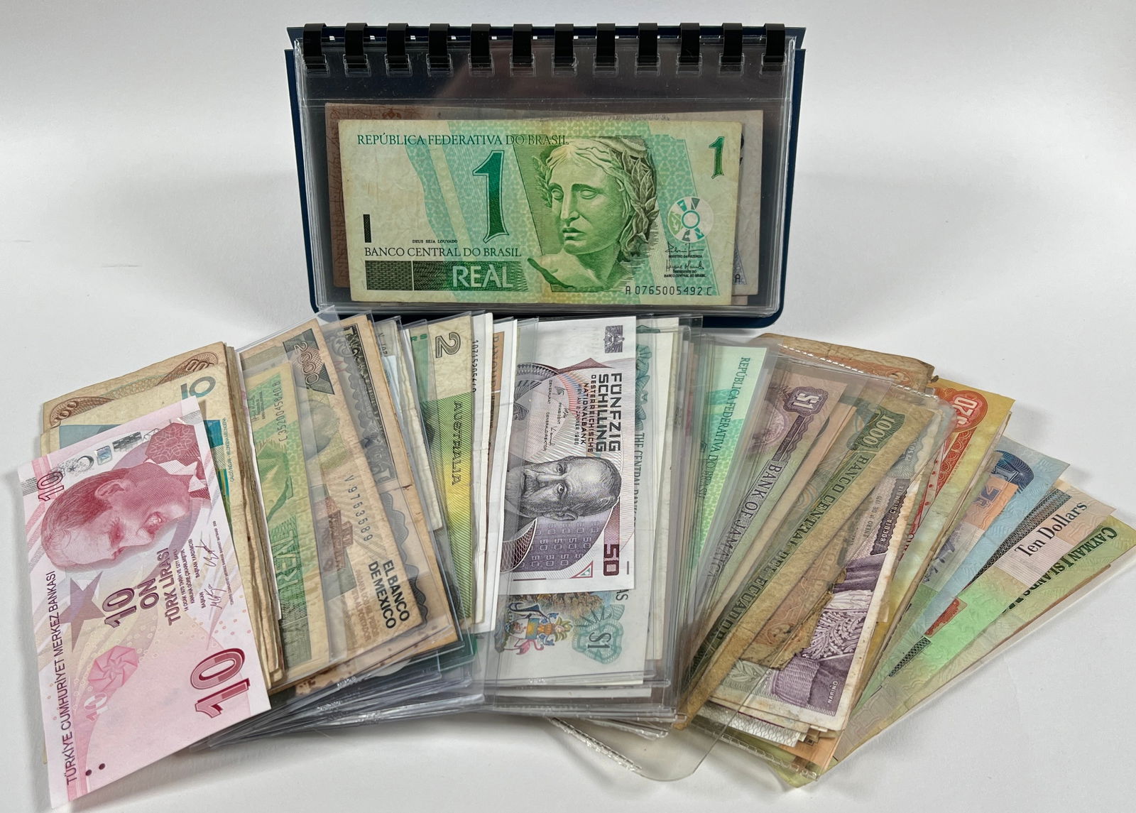 WORLD CURRENCY COLLECTION (1 of 1)