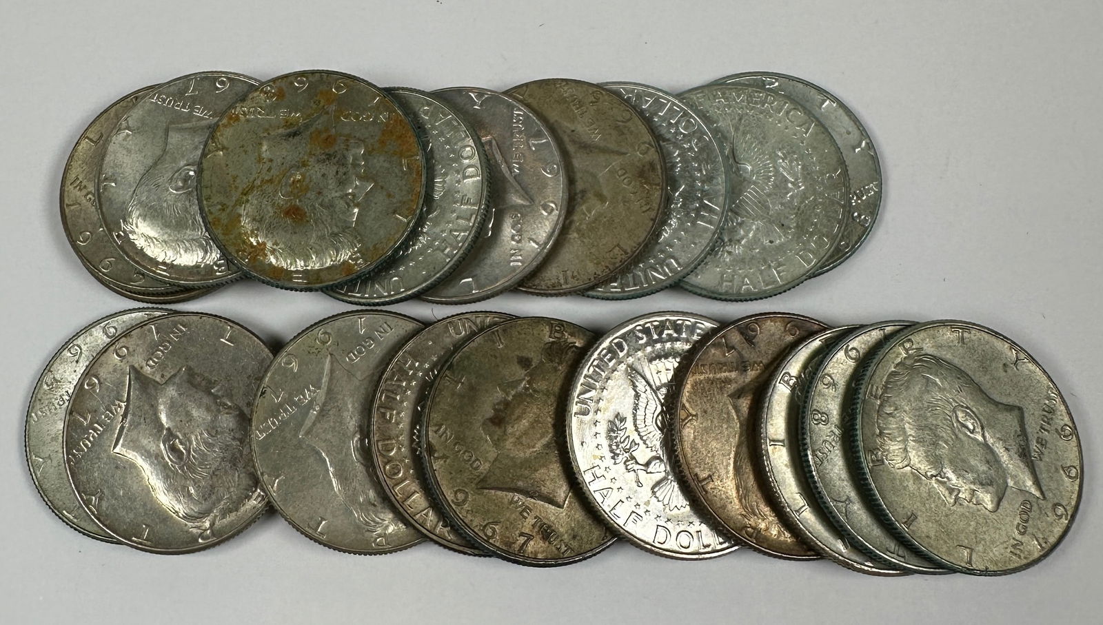 KENNEDY 40% SILVER HALF DOLLAR ROLL (1 of 1)