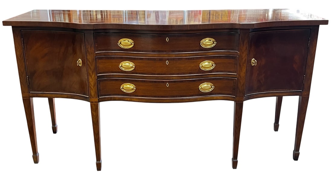 HENREDON RITTENHOUSE SQUARE SIDEBOARD: A FINE MAHOGANY SIDEBOARD BY HENREDON. SERPENTINE DRAWERS, BRASS HARDWARE. 72"W, 23"D, 37"H
