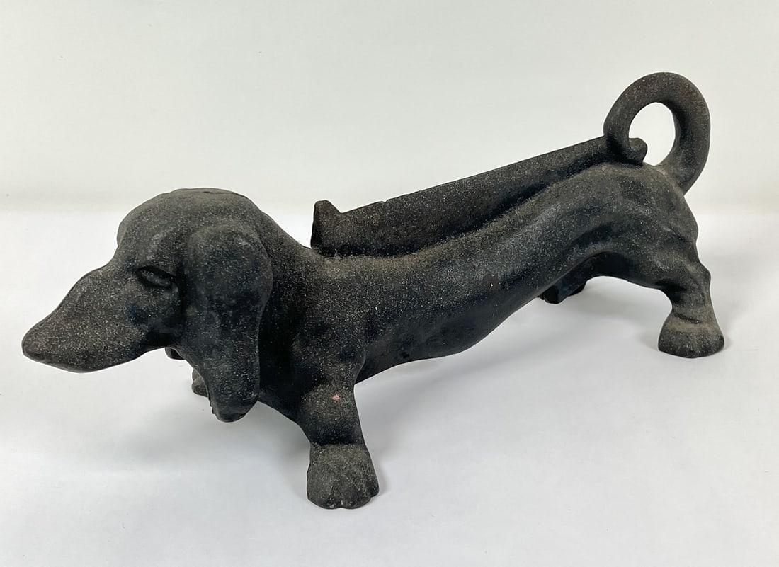 DACHSHUND WIENER DOG BOOT SCRAPER: CAST IRON BOOT SCRAPER. 16"