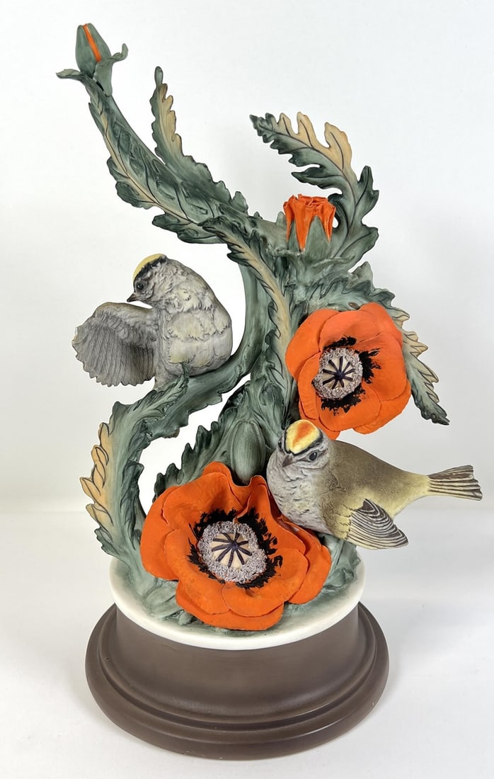 BOEHM PORCELAIN BIRD: LIMITED EDITION GOLDEN CROWNED KINGLETS #419, 11". LOCAL PICK UP ONLY, WE WILL NOT SHIP THIS ITEM. SMALL LOSS TO ONE WING.