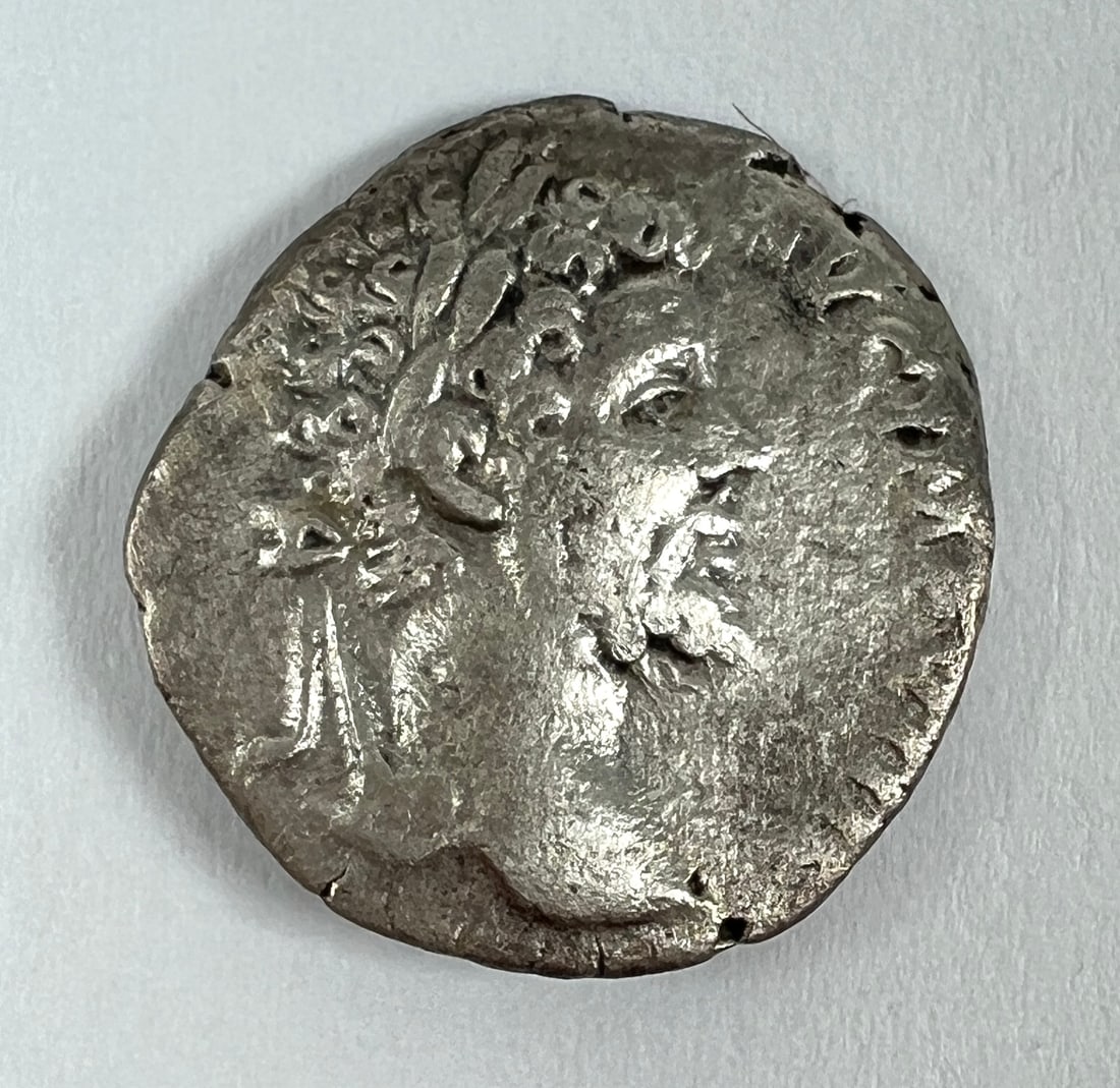ANCIENT ROMAN COIN - SEPTIMIUS SEVERUS DENARIUS (1 of 2)