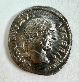 ANCIENT ROMAN CARACALLA COIN