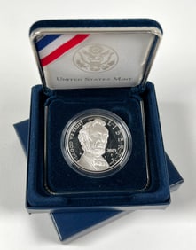 2009 ABRAHAM LINCOLN SILVER DOLLAR