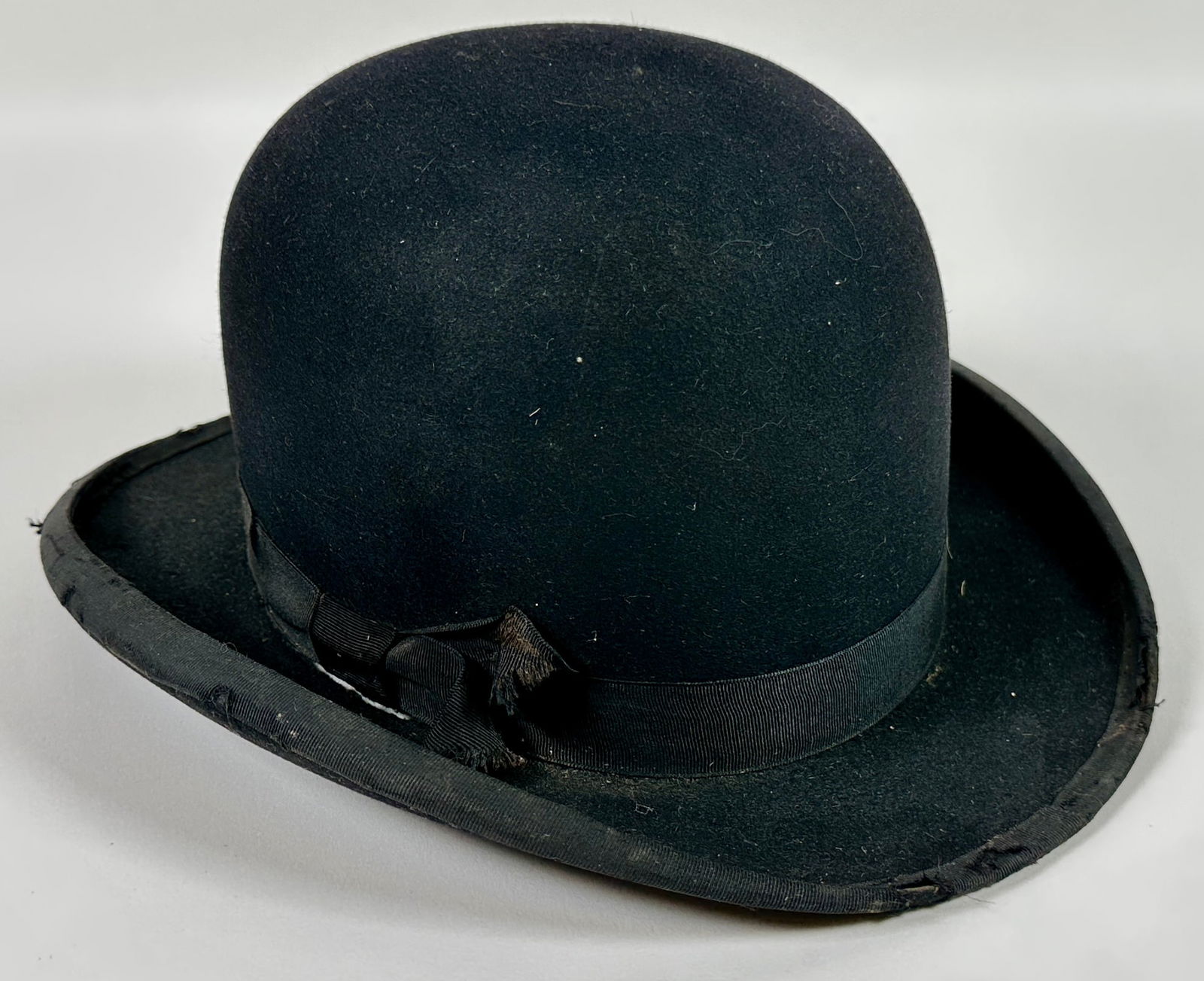 Sideshow Talker - Barker Felt Bowler Hat (1 of 4)