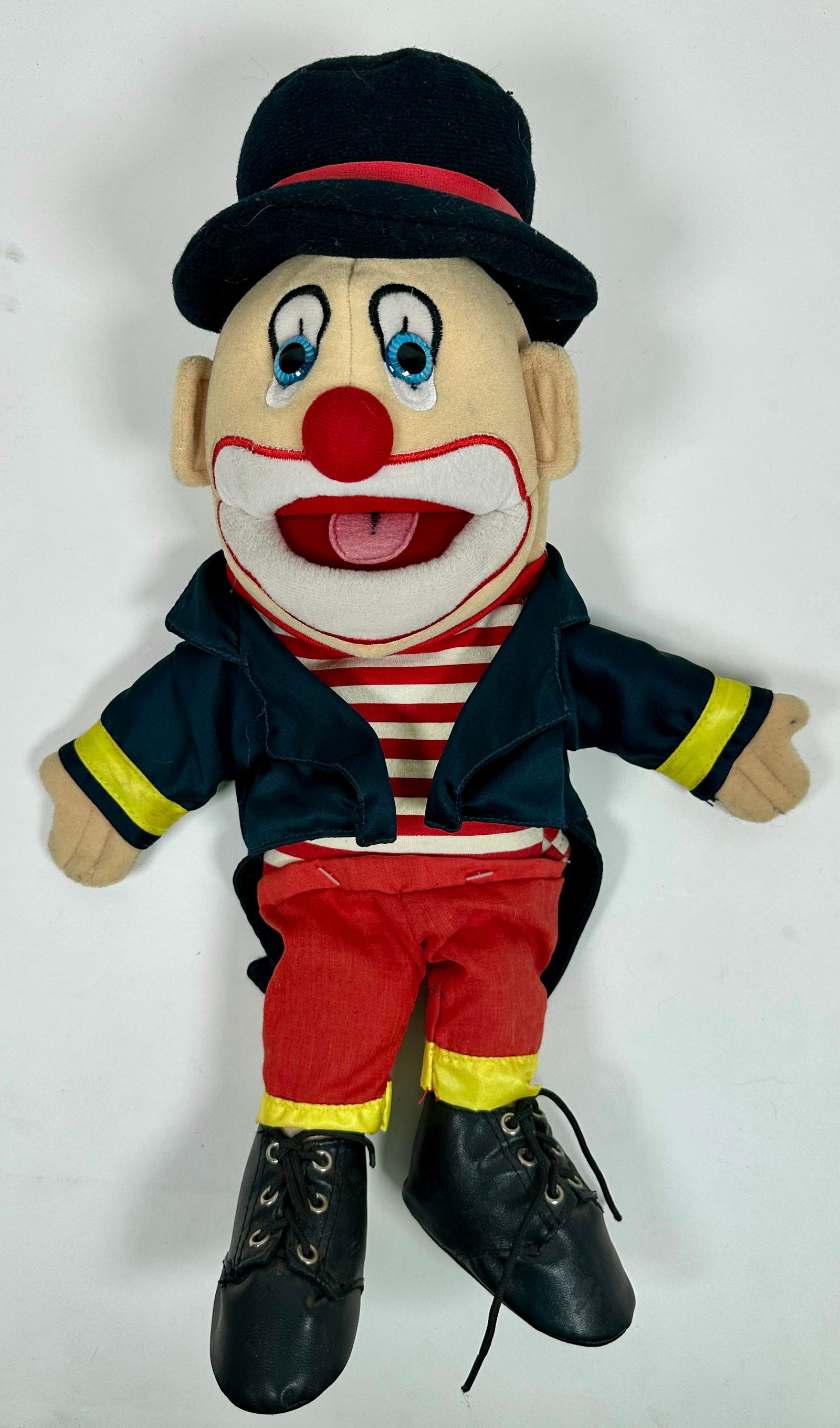 Ward Hall Clown Puppet (1 of 2)