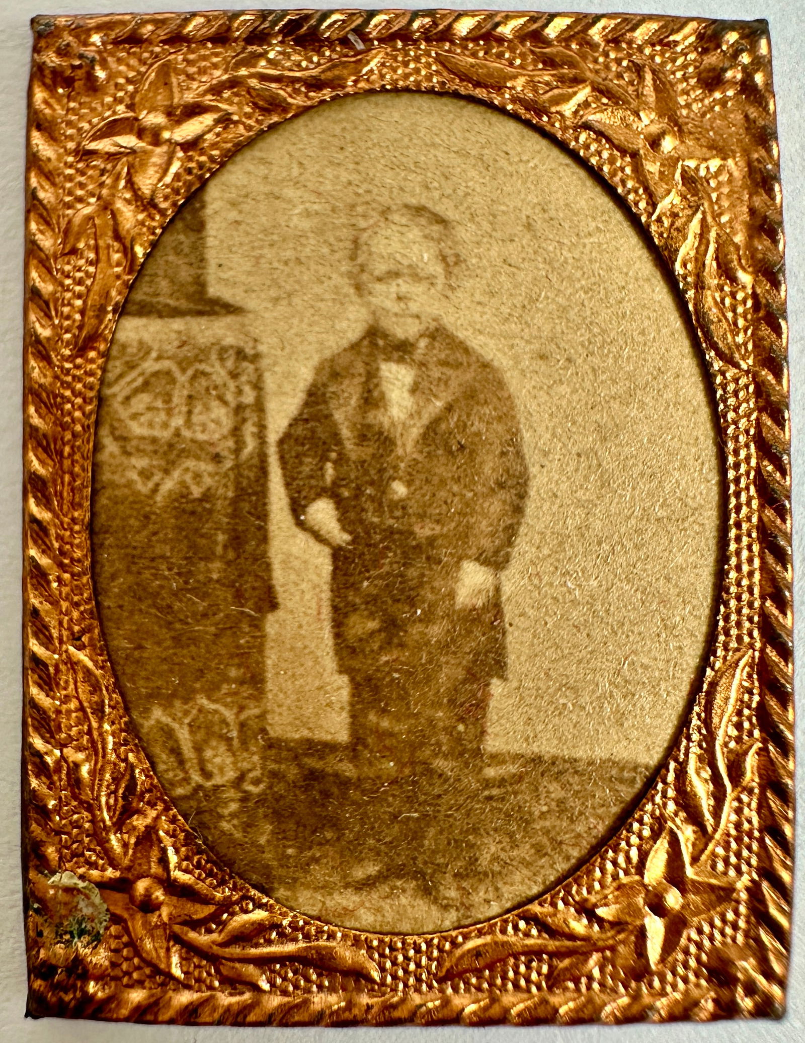 Miniature Locket Portrait Photo of Major Nutt (1 of 3)