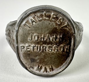 The Viking Giant - Johann Petursson Sideshow Giant Ring