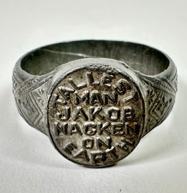 Jakob Nacken Sideshow Giant Ring