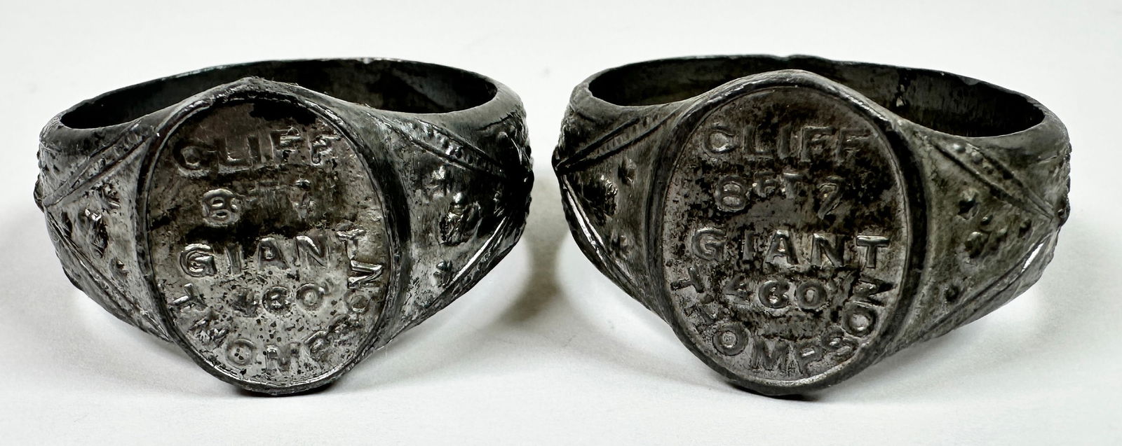 Cliff Thompson Sideshow Giant Ring (1 of 2)