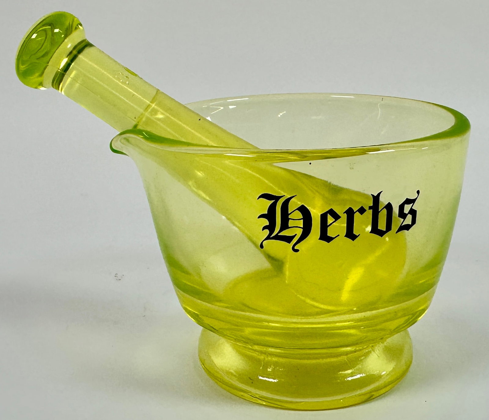 Vaseline Uranium Glass Mortal and Pestle: Excellent example of uranium glass.