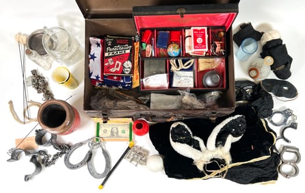 Vintage Magic Travel Case, Tricks and Gimmicks
