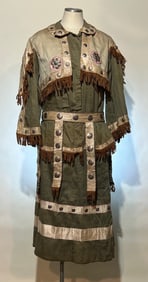 WILD WEST SHOW-STYLE INDIAN COSTUMES - READING RED MEN