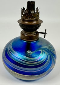PULLED FEATHER ART GLASS OIL LAMP