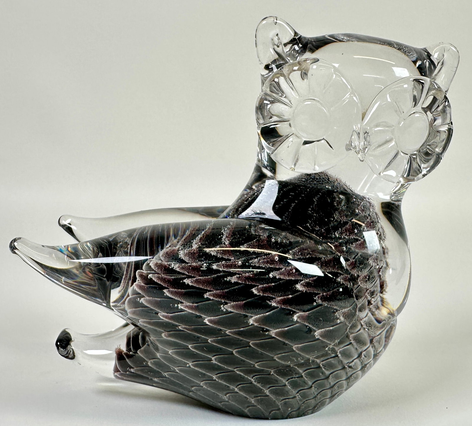 FM KONSTGLAS - SWEDEN - ART GLASS OWL: SIGNED RONNEBY - SWEDEN. FM KONSTGLASS FUMATO ART GLASS OWL. 3"X6"X6"