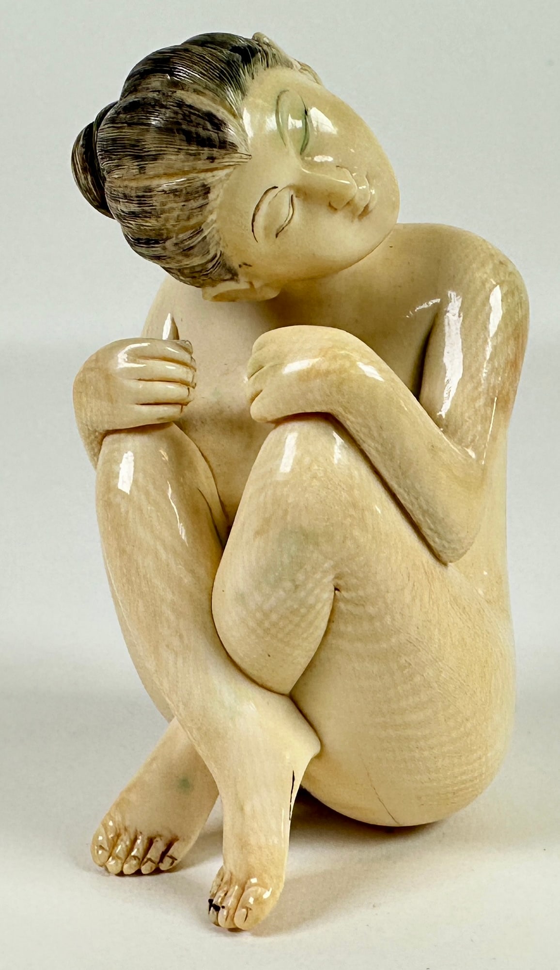 ORGANIC CARVING OF JAPANESE SEATED NUDE: 3.5"