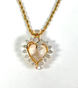 14K GOLD WITH DIAMOND HEART PENDANT NECKLACE
