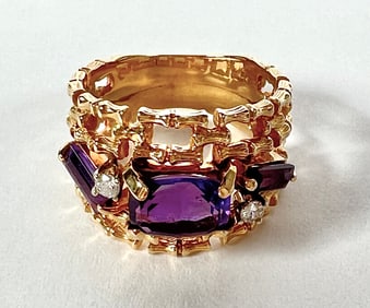 14K GOLD WITH AMETHYST LADIES RING