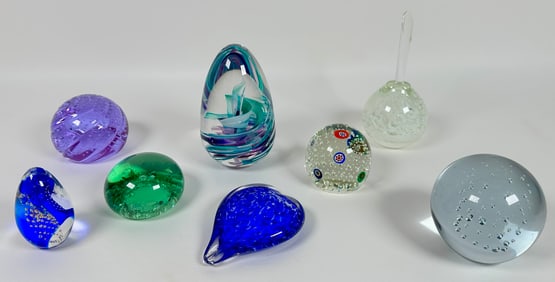 COLLECTION OF ART GLASS WEIGHTS