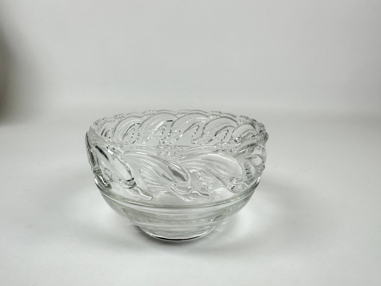 TIFFANY & CO. DOLPHIN CRYSTAL BOWL: SIGNED. 5"X5"X3.5"