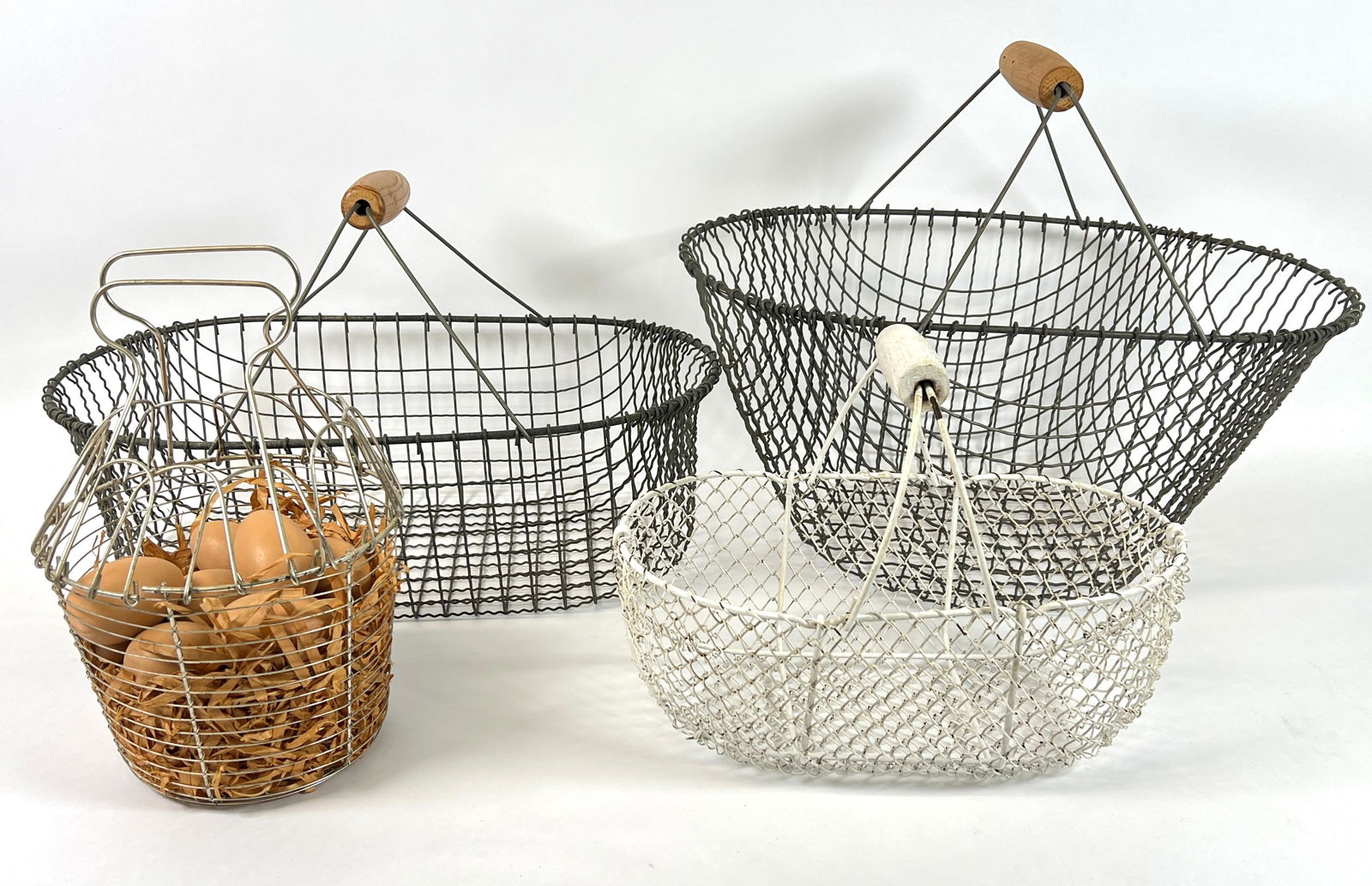 PRIMITIVE GATHERING BASKETS (1 of 1)