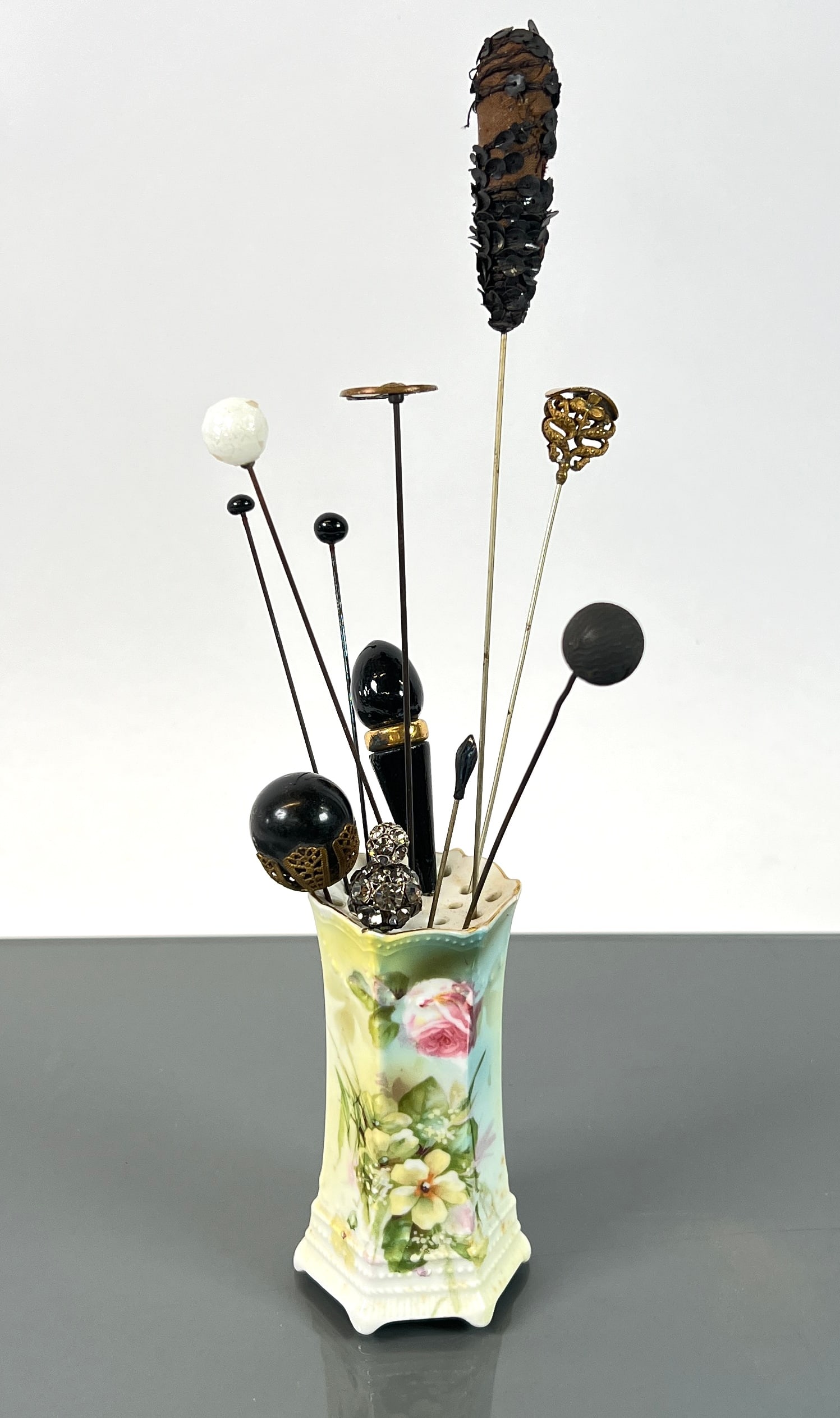 VICTORIAN EDWARDIAN HAT PINS (1 of 2)