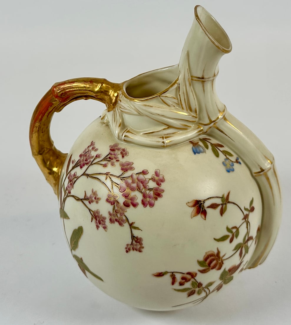 ROYAL WORCESTER PORCELAIN PITCHER (1 of 4)