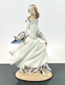 LLADRO PORCELAIN FIGURE 4828