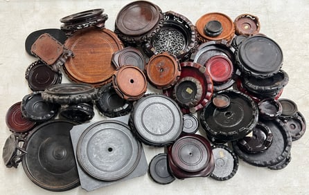 COLLECTION OF CHINESE STANDS