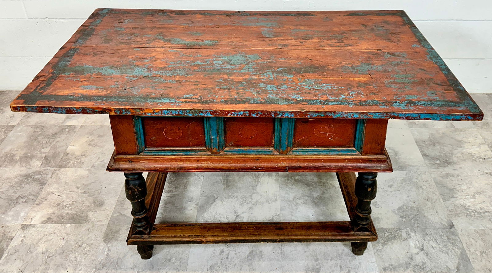 ANTIQUE TAVERN TABLE (1 of 3)